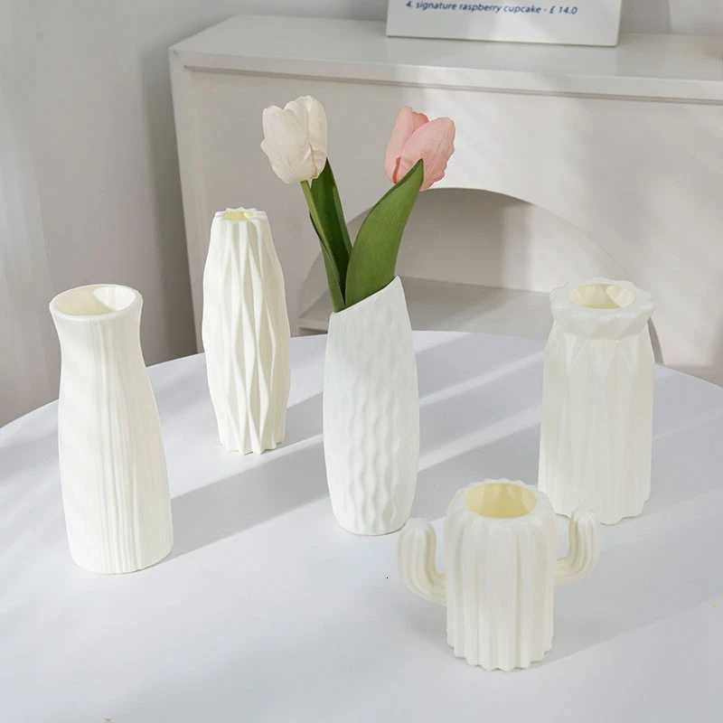Modern Flower Vase Plastic Plants Pot White Imitation Ceramic Flower Vases Flower Arrangement He Living Ro Wedding Decor H251204
