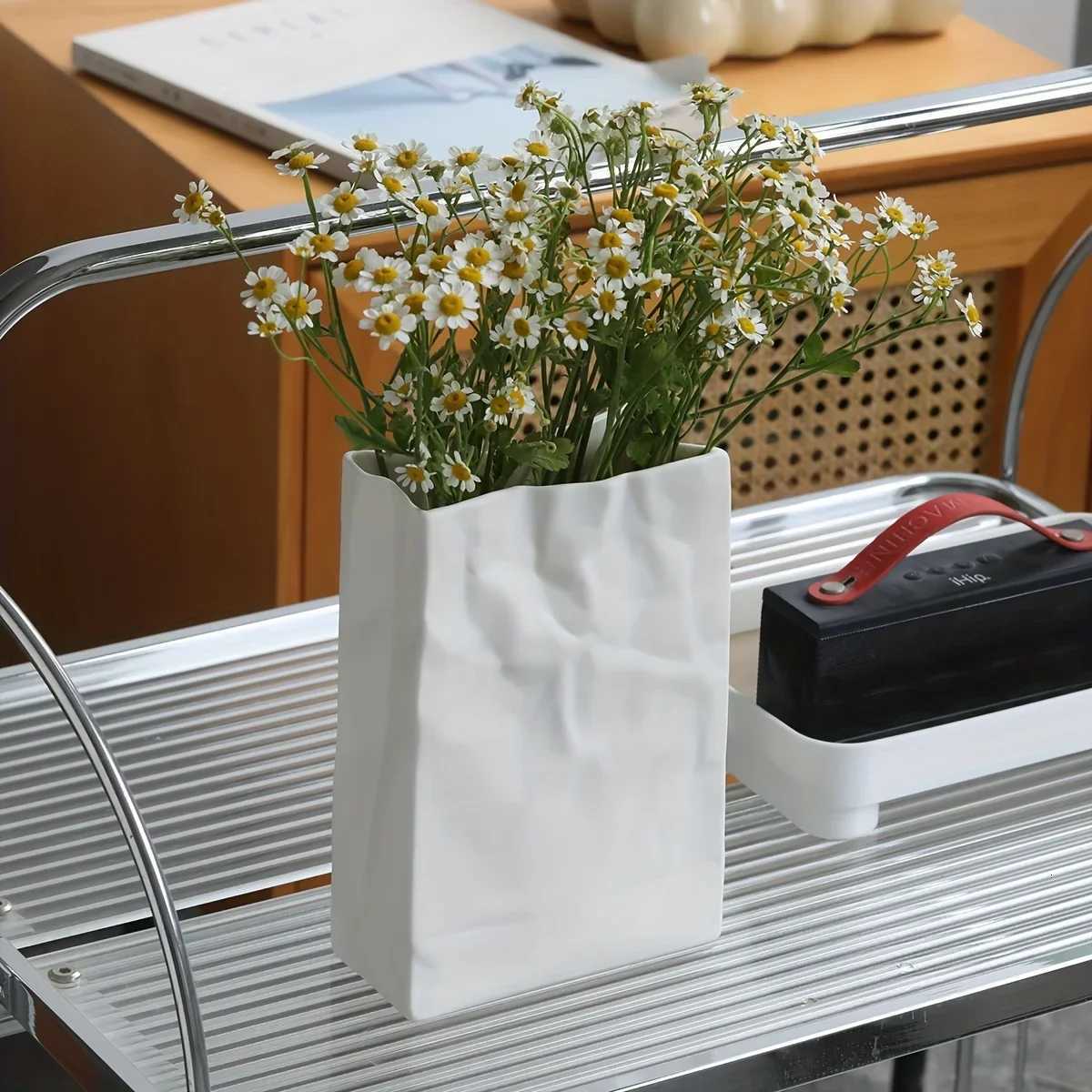 1pc Crinkle Paper Bag Vase Minimalist Nordic Boho Style Ceramic Vase for Modern He Decor Wedding Party Gift H251204
