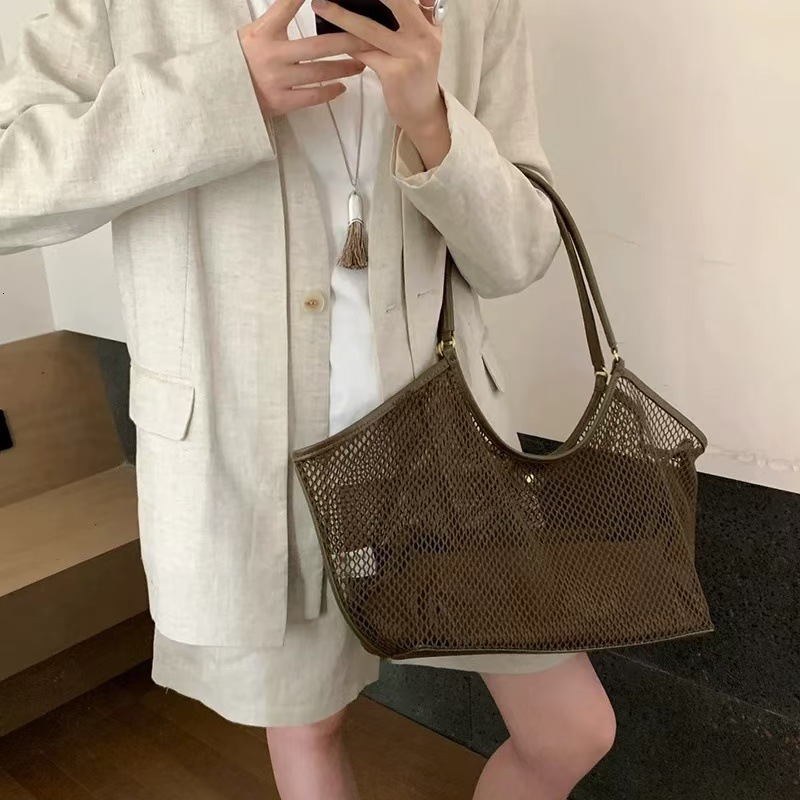 Woven Mesh Handheld Tote for Women, Large Capacity, Spring and Summer New Style, Casual Vacation Lazy Style Commuter Shoulder Bag