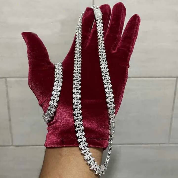 925 Silver Custom Moissanite Cuban Chain Hip Hop Jewelry Iced Out VVS Diamond 14mm Cross Mens Luxury Cuban Link Necklace