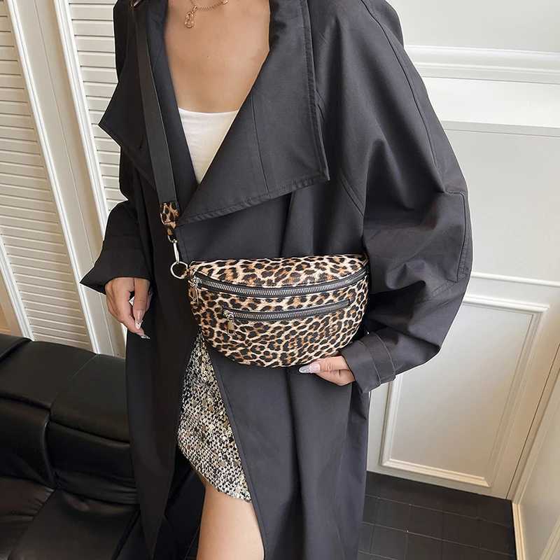 Leopard Print Leather Waist Bag Street Trend Fanny Pack Woman Chest Pack Simple Belt Bag Female Designer Shoulder Crossbody BagsT251204