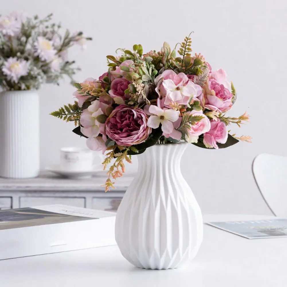 Unique Design Vase Elegant Flower Vase for He Decoration Wedding Arrangements Fine Workmanship Pot for Living Ro Ornament H251204