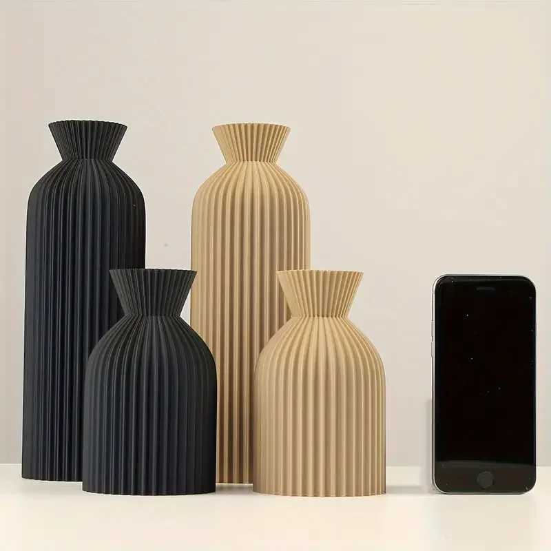 Elegant Black Plastic Vase - Boho Chic Decorative Centerpiece for He Off and Living Ro H251204
