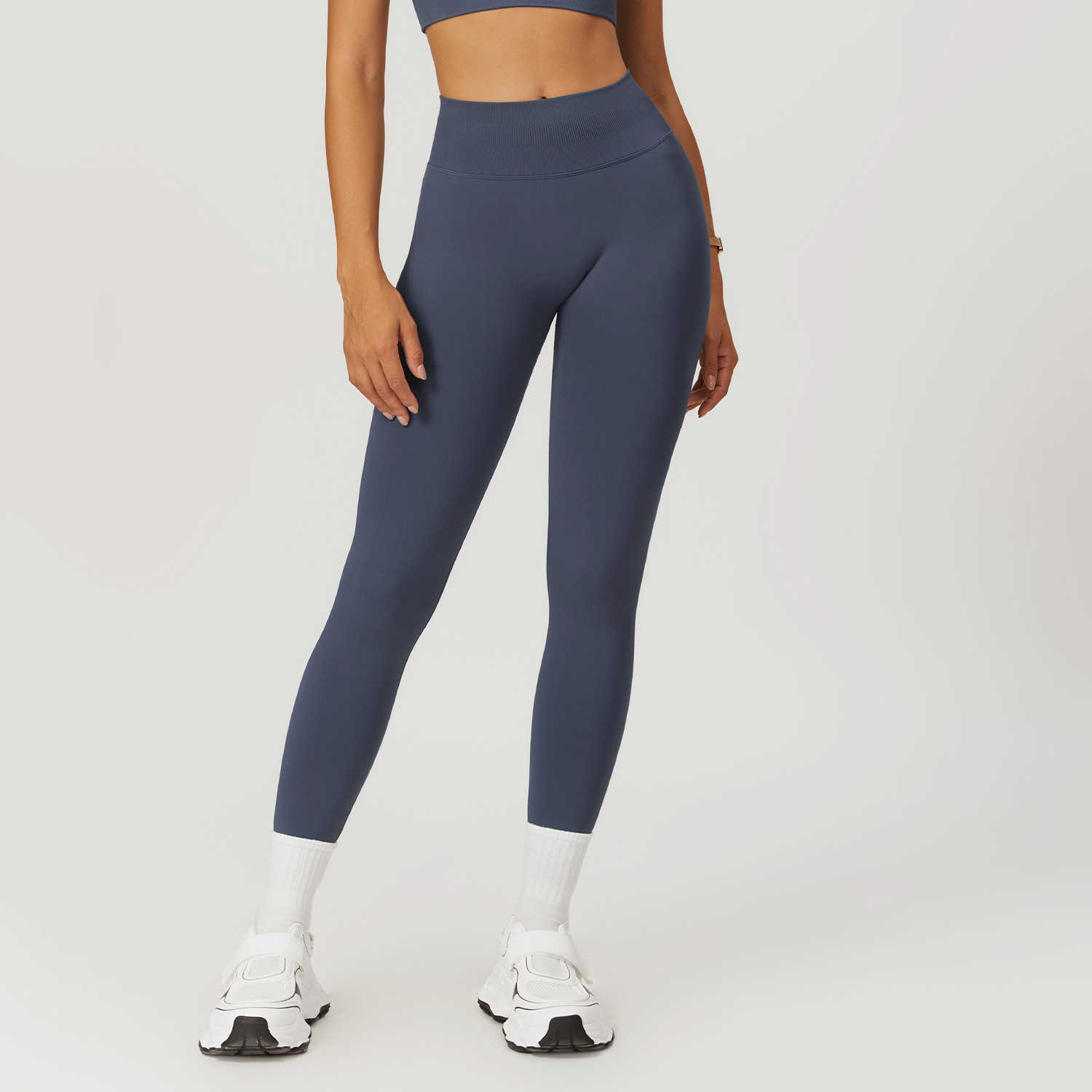 European and American peach hip seamless waist-cinching yoga pants for women to wear outside for running and fitness dry-fit exercise pants L251204