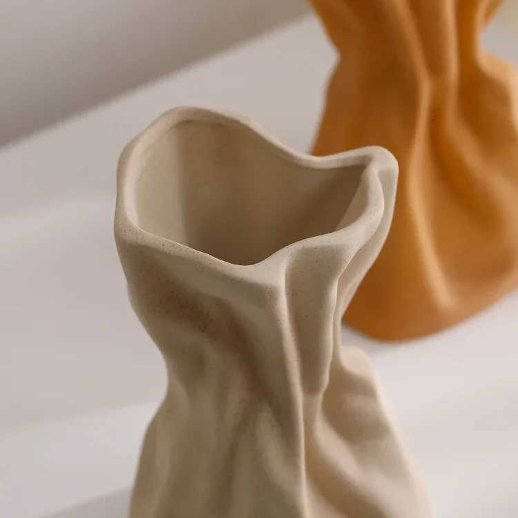 Ceramic Vase Flower Vase Crinkle Paper Bag Shape Ceramic Vase Art Decorative Flower Vase for Wedding Dinning Bookshelf H251204