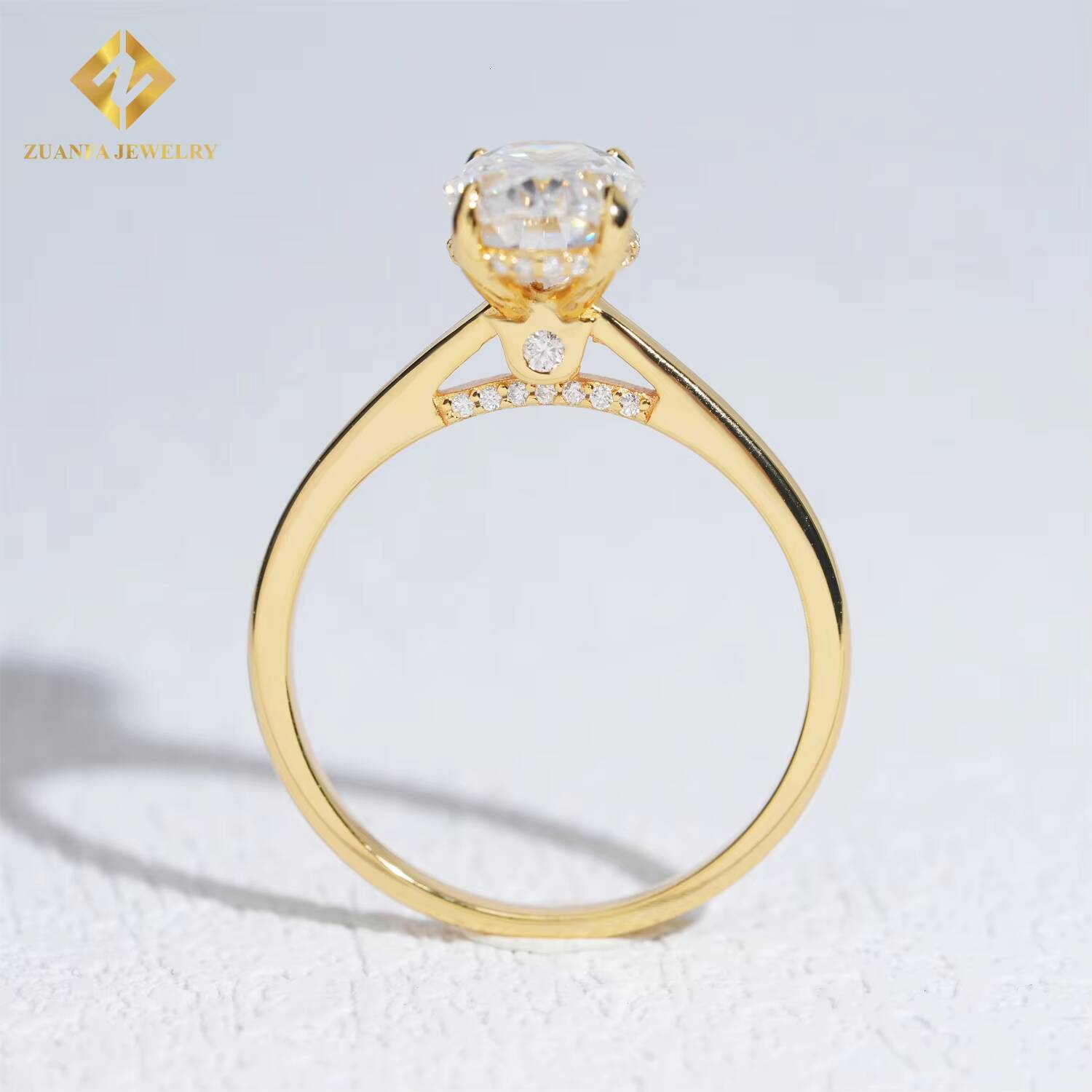 Trendy Fine Fashion Jewelry Diamond Rings S925 Sterling Silver VVs1 Moissanite Ring of Wedding Engagement