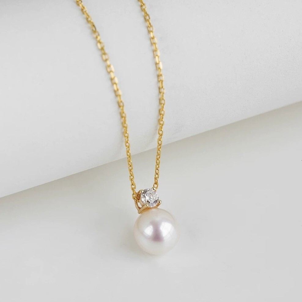 For luxury free shipping Women, Light Luxury, Elegant, High-End Feel, Versatile designer French Style, Diamond-Studded Pendant, Collarbone Neck Chain,