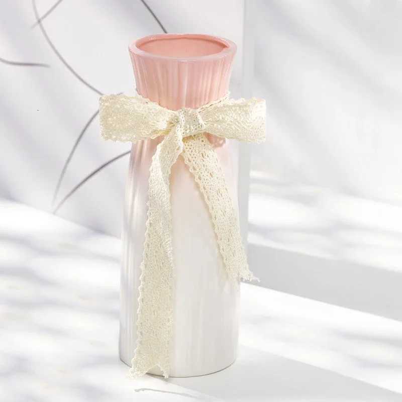 Nordic Plastic Vase Simple Fresh Flower Pot Storage Bottle for Flowers Living Ro Modern He Decorations Ornaments H251204