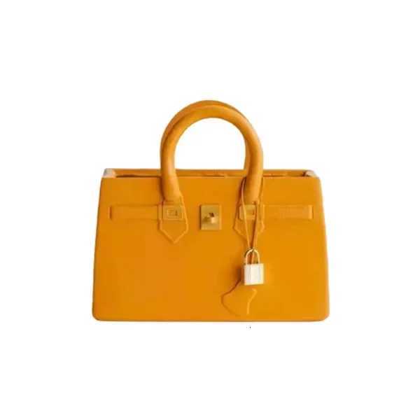 Modern He Creative Artwork Flower Vase Ro Decorations Table Top Items Ornaments Vase Minimalist Vase for Dried Flower H251204