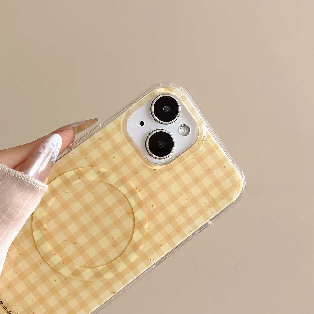 Cute w Grid Wireless Charge For Cartoon Case for iPhone 15 16 14 13 17 Pro Max Magnetic Shockproof Bumper Cover H251203