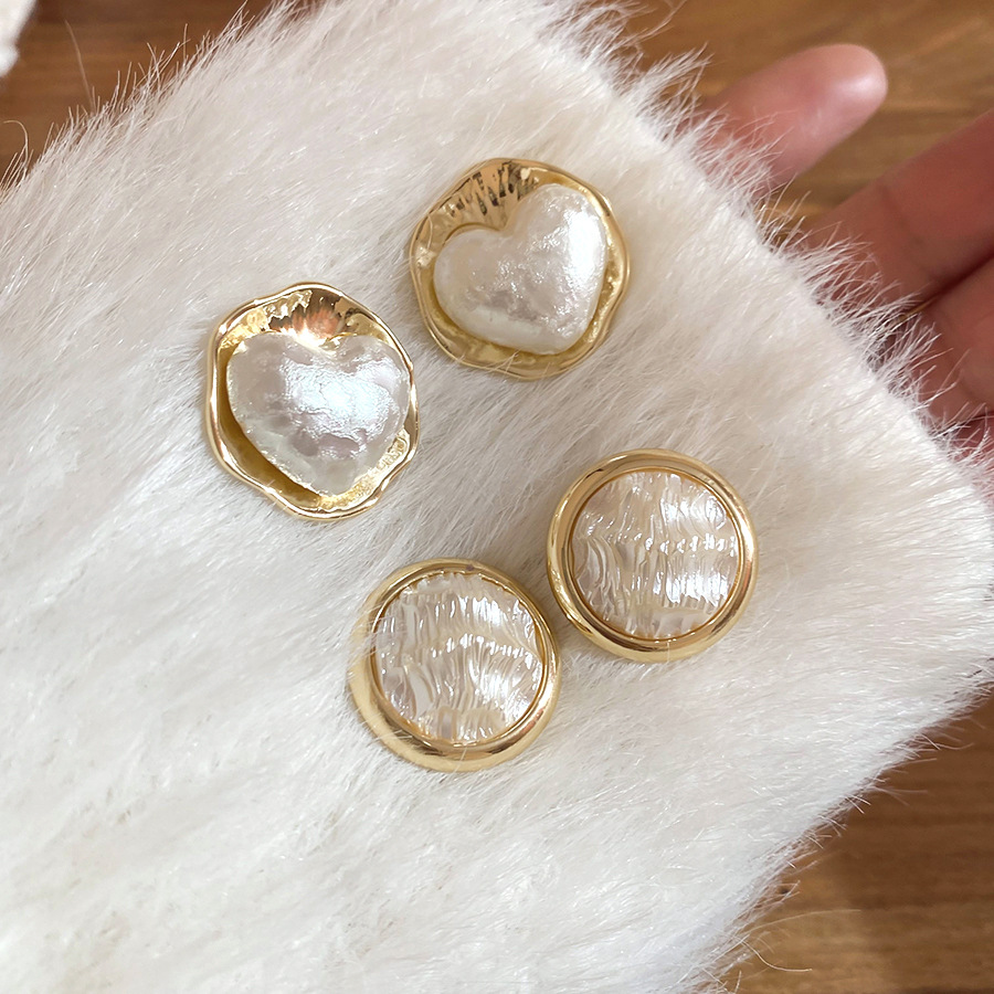 16K Real Gold Plated Silver Needle Heart Pearl Autumn Winter High-end Elegant Light Luxury Niche Earrings for Women - view 7