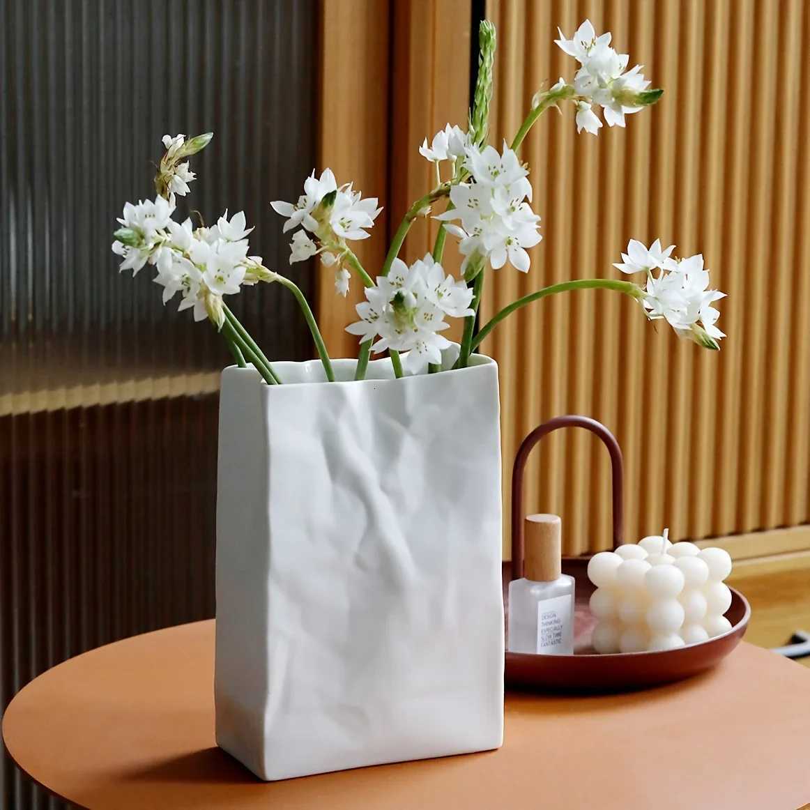 1pc Crinkle Paper Bag Vase Minimalist Nordic Boho Style Ceramic Vase for Modern He Decor Wedding Party Gift H251204