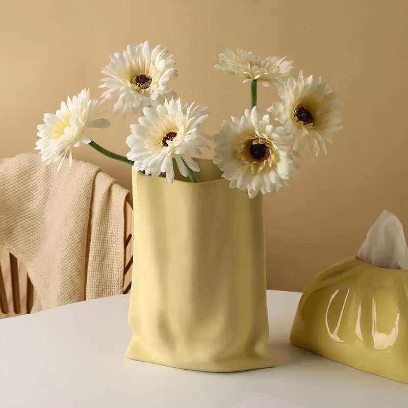 Ceramic Vase for Living Ro Entryway - Modern Minimalist He Decor Paper Bag-Inspired Floral Arrangement Centerpiece H251204