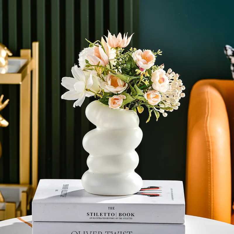 Plastic Spiral White Vase Nordic Creative Flower Arrangement Container For Kitchen Living Bedro He Decoration Ornament H251204