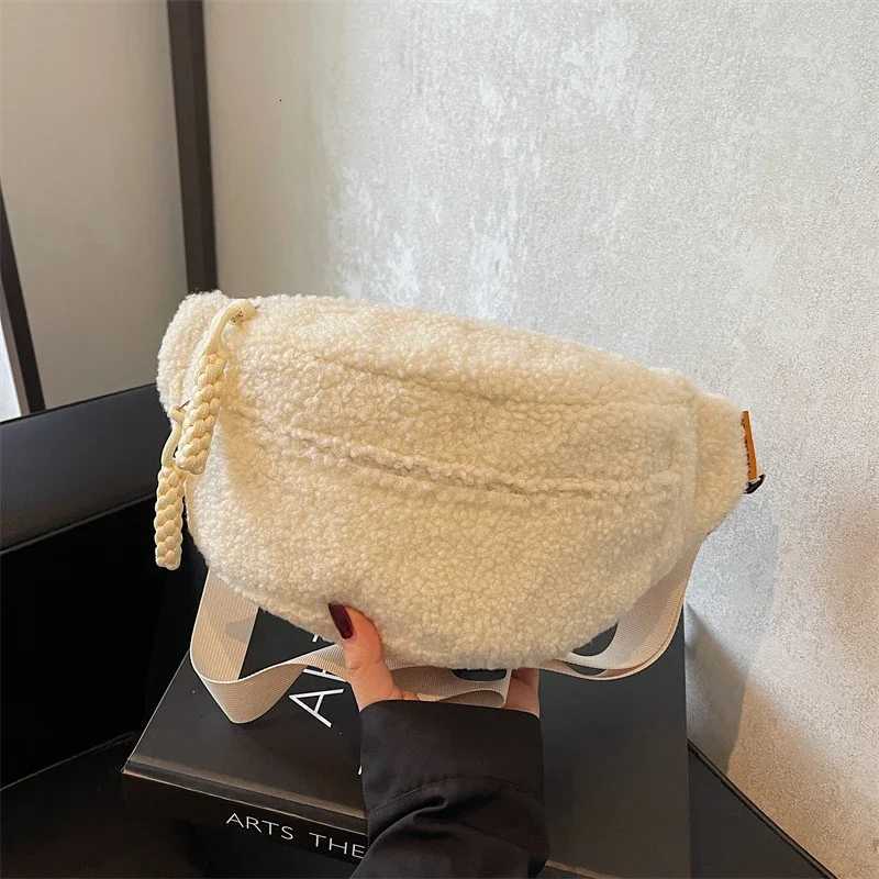 2024 Winter New Velvet Solid Color Waist Bag Zipper Popular Casual Chest Bag Soft Versatile Commuting Designer Crossbody BagT251204