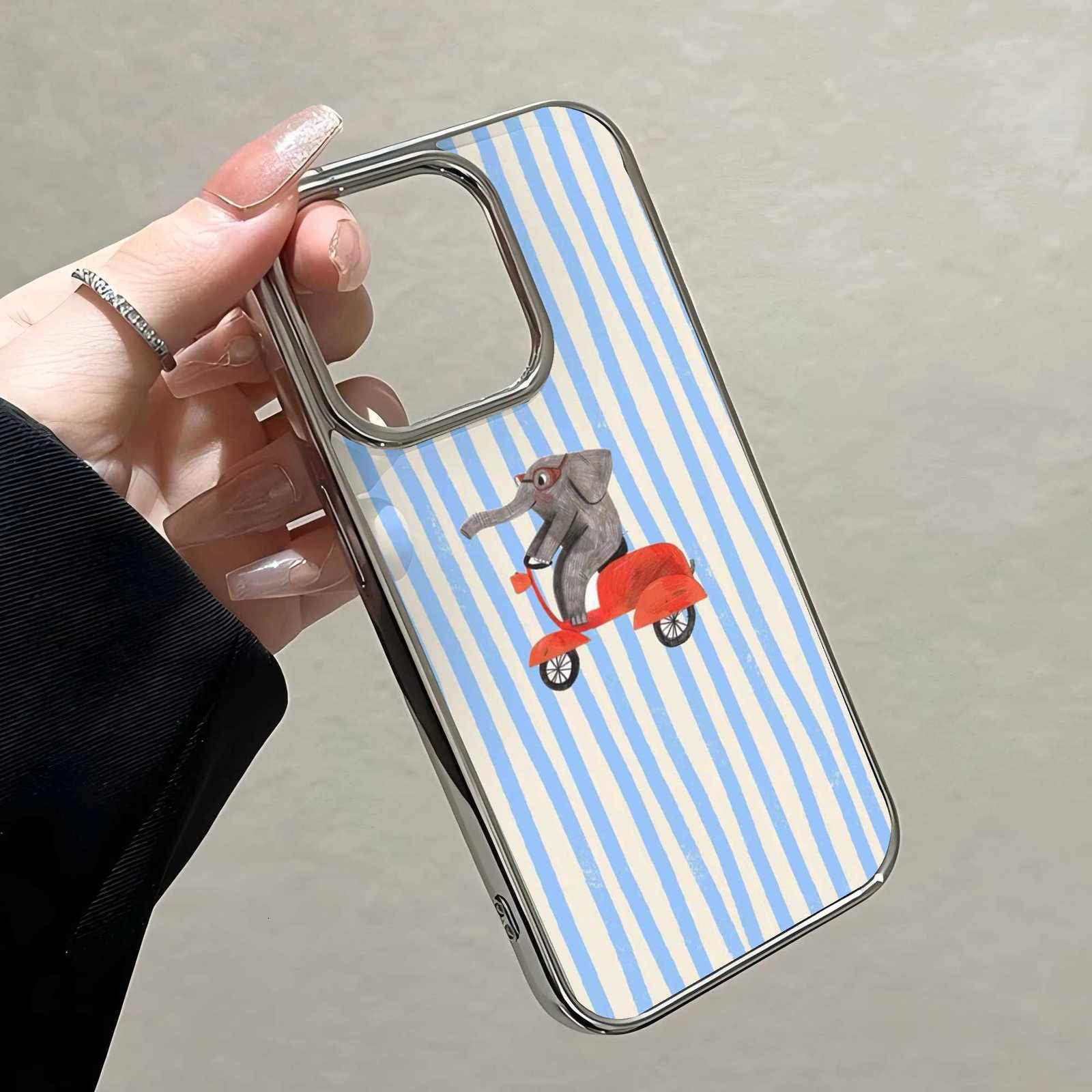 Simple Cute Green And White Plaid Phone Case for iPhone 17 16e 16 15 14 13 12 11 Air Pro Max X XR Plus Luxury Clear Cover H251203