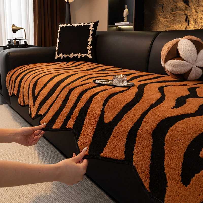 Non-Slip Couch Cover Plush Universal Irregularity Sofa Cushion European Style Retro 2025 New Prevent Cat Scratching Sofa Covers M251204 - view 3