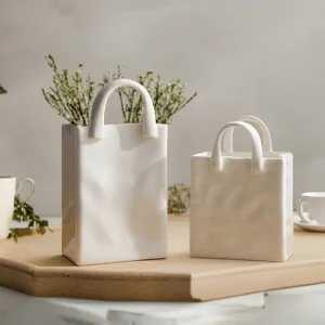 Ceramic Vase Wrinkled Paper Bag Design White Minimalist Modern Luxury Ungla Porcelain He Decor Gift For Living Ro Bedro H251204