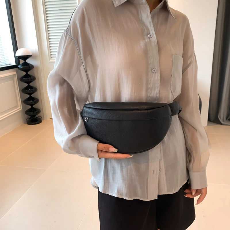 Leisure Women Waist Bag Soft Leather Fanny Pack Designer Chest Bag Belt Bag Luxury Crossbody Shoulder Bags Trend Lady Chest PackT251204
