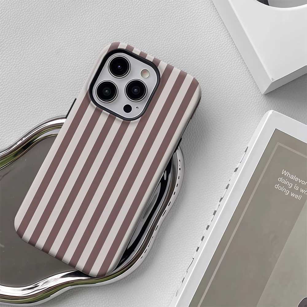 Brown Ivory Stripes IPhone17 Must-Haves Phone Case for IPhone 17 16 15 14 13 12 Pro Max Plus Double-layer Back Cover H251203