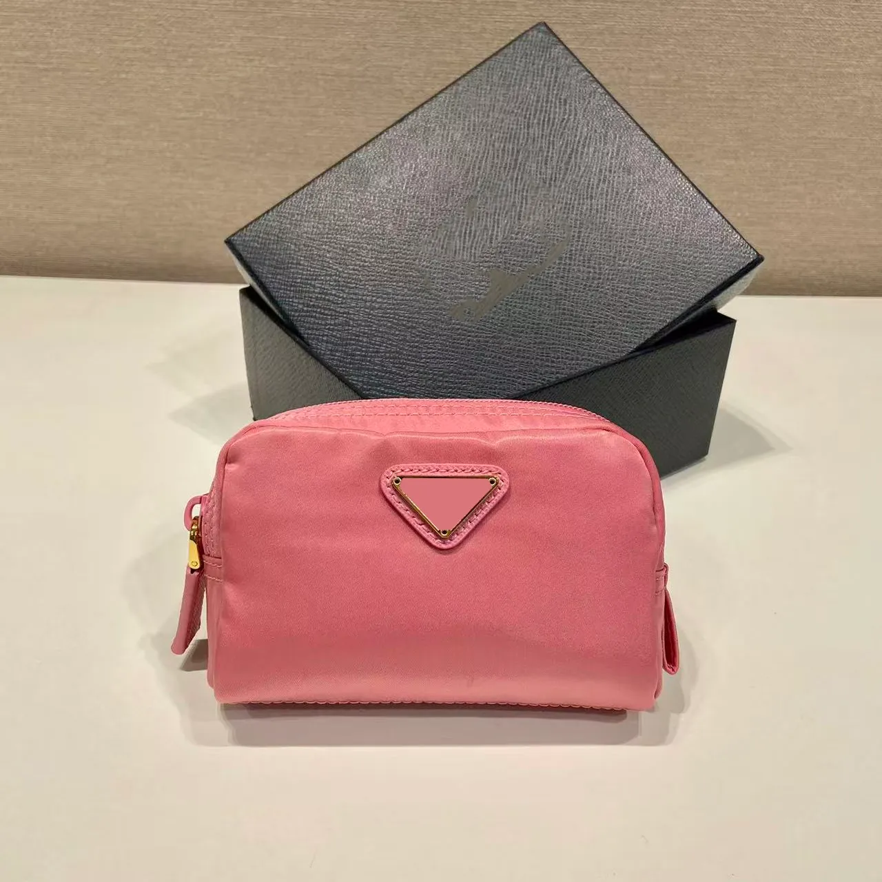 Designer Cosmetic Metal Label Brand Storage Bag Multifunctional Makeup Brush Large Capacity Lightweight With Zipper Multi Colors