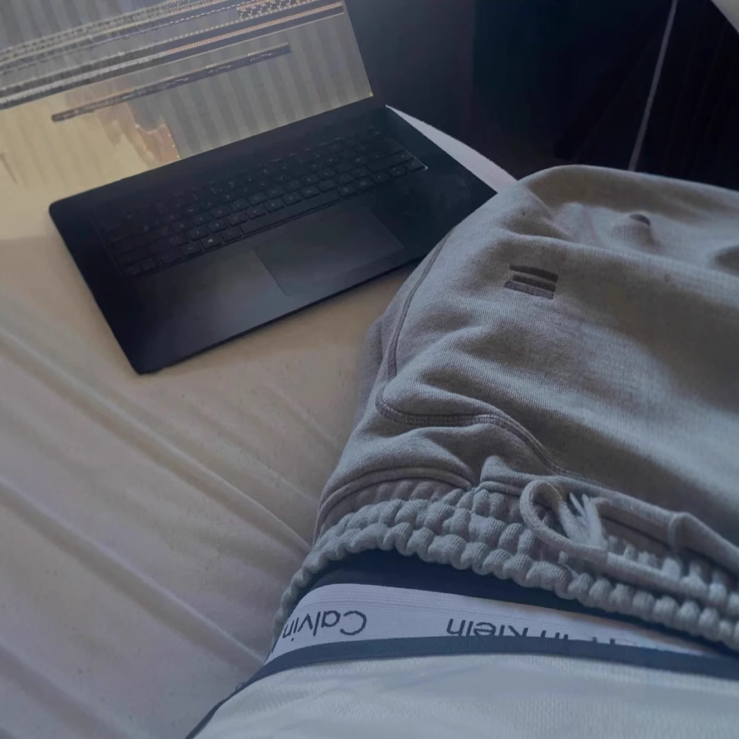 Y2K Streetwear embroidered cuffed sweatpants men's designed round neck loose hoodie versatile casual sportswear set Clothes