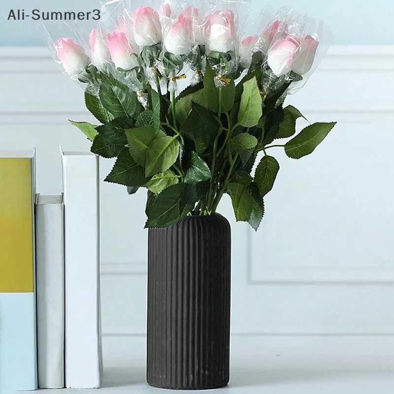 Striped Ceramic-Like Plastic Vase For Flowers Decorative Floral Arrangement Display Creative Little Flower Vase H251204