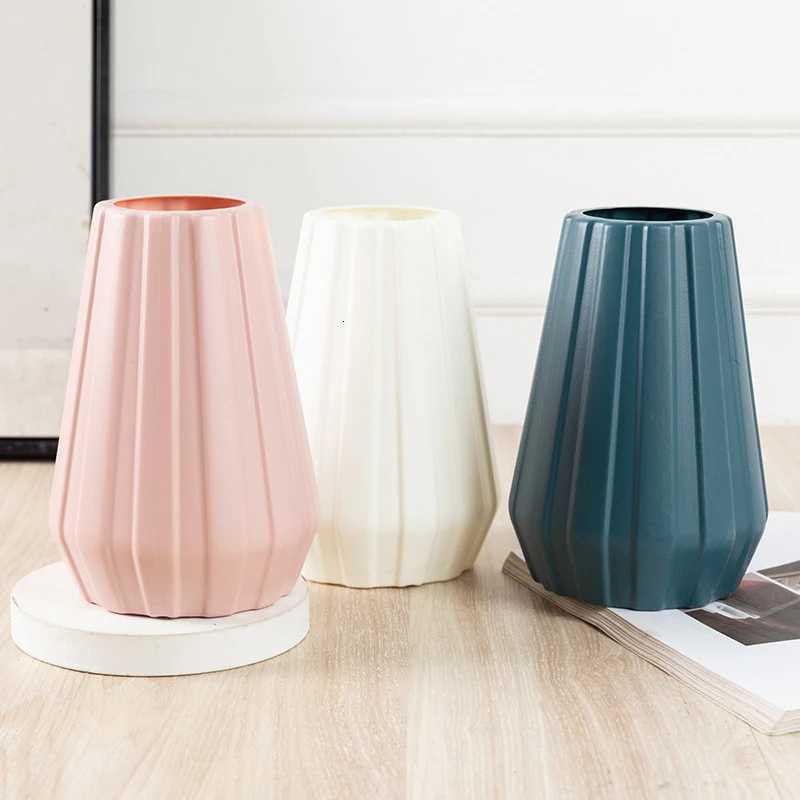 Creative Fashion Flower Vase Imitation Ceramic Plastic Flower Pot Nordic Style Modern Flower Arrangement Container He Ornament H251204