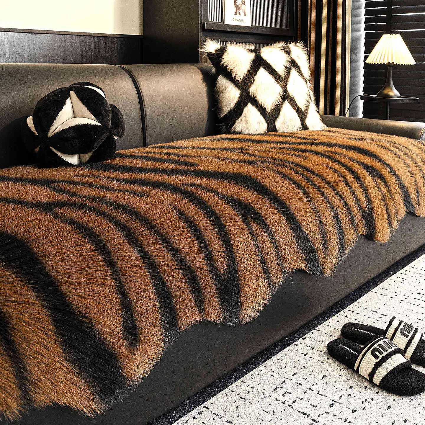 Luxury Imitation Mink Fur Sofa Cover Non-Slip Solid Color Thicken Warm Plush Sofa Towel For Living Room Couch Cover Home Decor M251204 - view 3