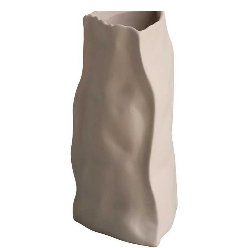 Irregar Pleated Art Ceramic Vase Handmade Porcelain Ornaments Flower Arrangement Coordination He Decoration H251204