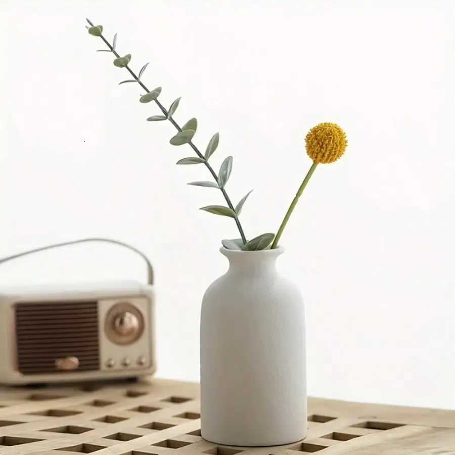 Minimalist Ceramics Vase Ceramic Flower Vase He Decoration Flower Arrangement on The Living Ro Desktop Ornament Accessories H251204