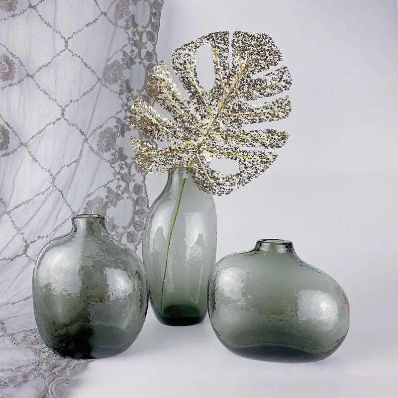 Zen-inspired Hammered Vase Irregar Geetric Small Mouth Single Flower Holder Living Ro Flower Arrangement He Decor H251204