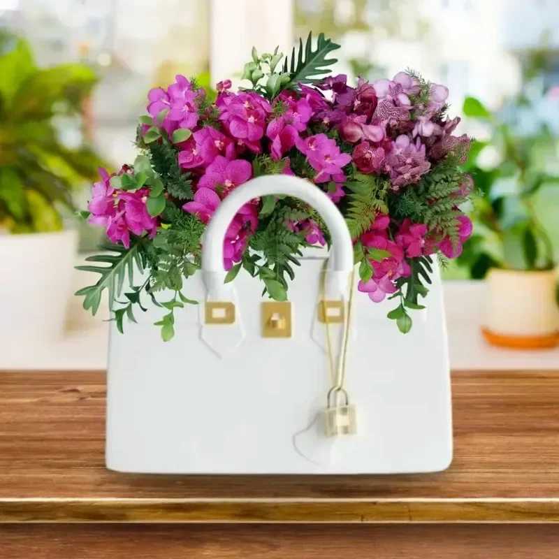 Vase Bag Dried Flowers Pots Tabletop Ornaments Art Flower Vases Bedro Ikebana Modern He Interior Wedding Decoration H251204