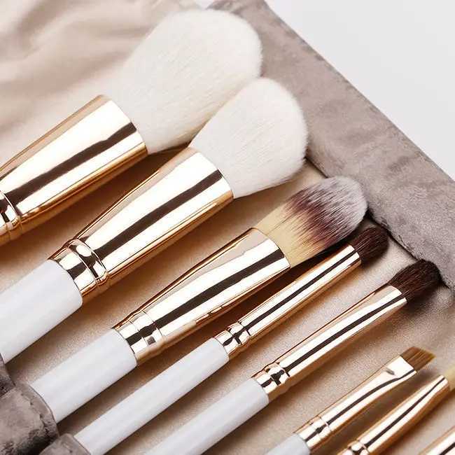 10 Piece Wool Makeup Brush Set With Wood Handles Powder Brushes Professional Full Face Makeup Tools Kit For Salon And HomeT251205