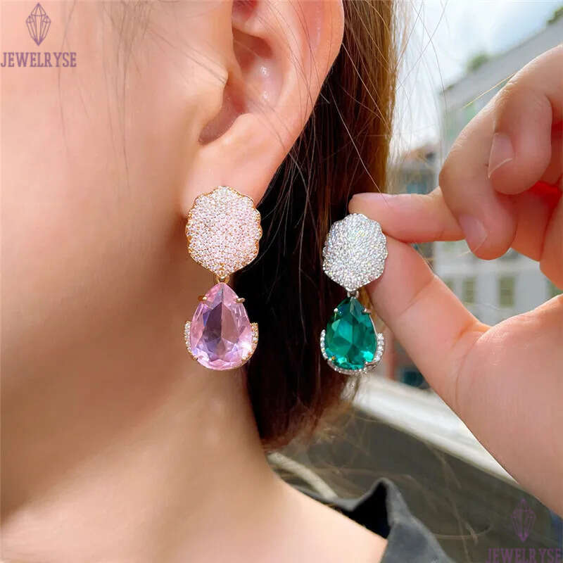 Vintage Bling Crystal Flower Diamond Earring Designer for Woman Dancing Party Pink AAA Cubic Zirconia Copper Earrings Womens Engagement Wedding Luxury