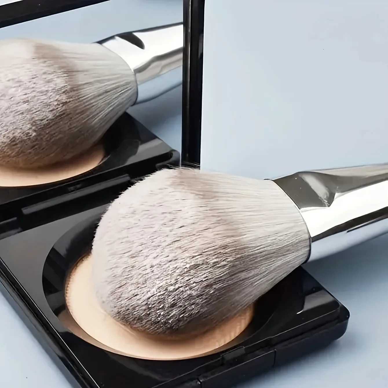 14-Piece Silver Professional Makeup Brush Set Includes 2 Plush Velvet Puffs 2 Blending Sponges Vegan Cruelty-Free Brush CoT251205