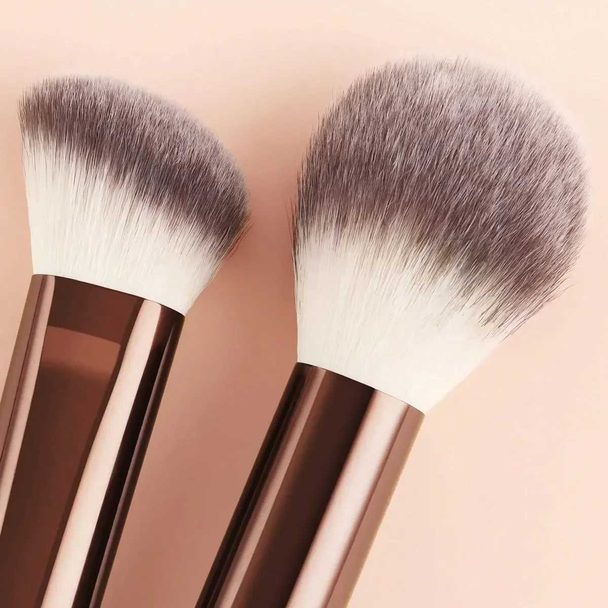Professional Multifunctional Makeup Brush Set 8pcs Long-Handle Makeup Brushes Including Powder Blush Foundation ContourT251205