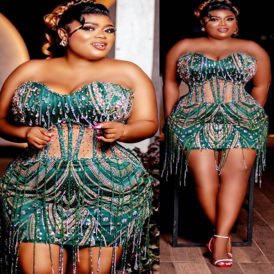 Hunter Green Sheath Cocktail Dress Rhinestones Beadings Sequined Short Mini Graduation Homecoming Dresses For Special Occasions Sweetheart Gowns ZJ057