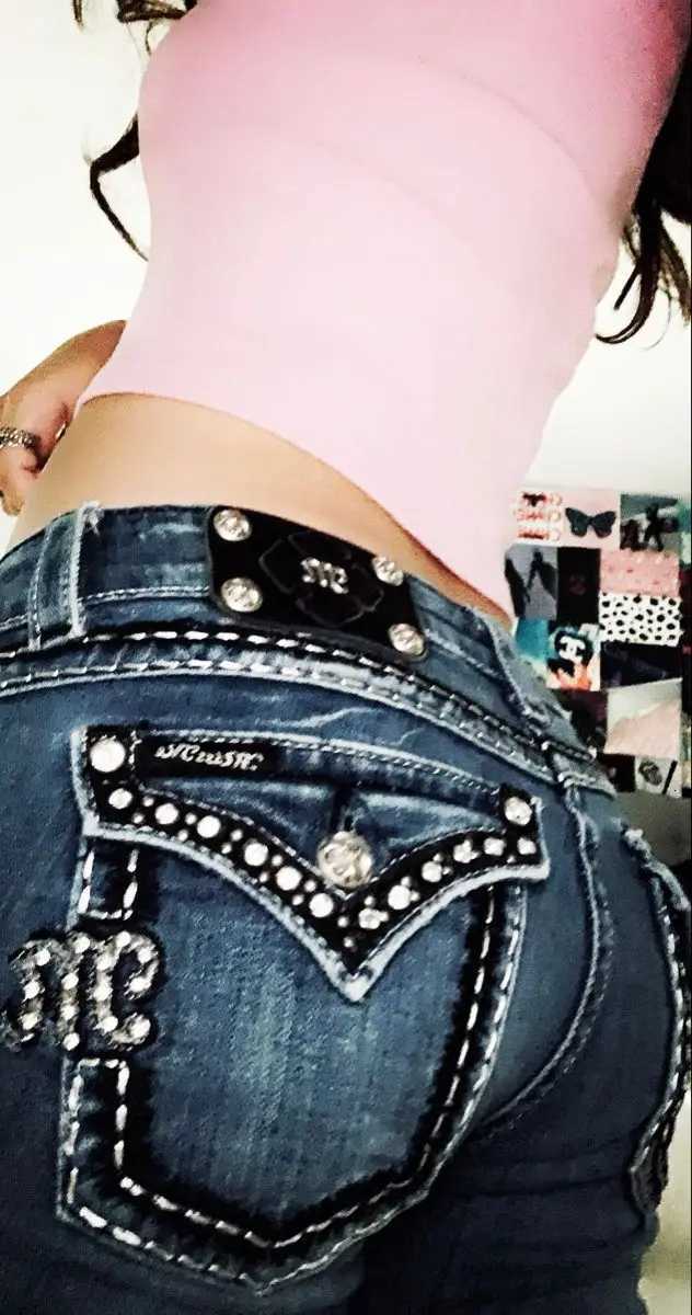 Gothic Womens Diamond Embroidery Jeans Vintage Low Rise Flared Jeans Women Retro Y2k Baggy Denim Pants High Streetwear TrousersT251205