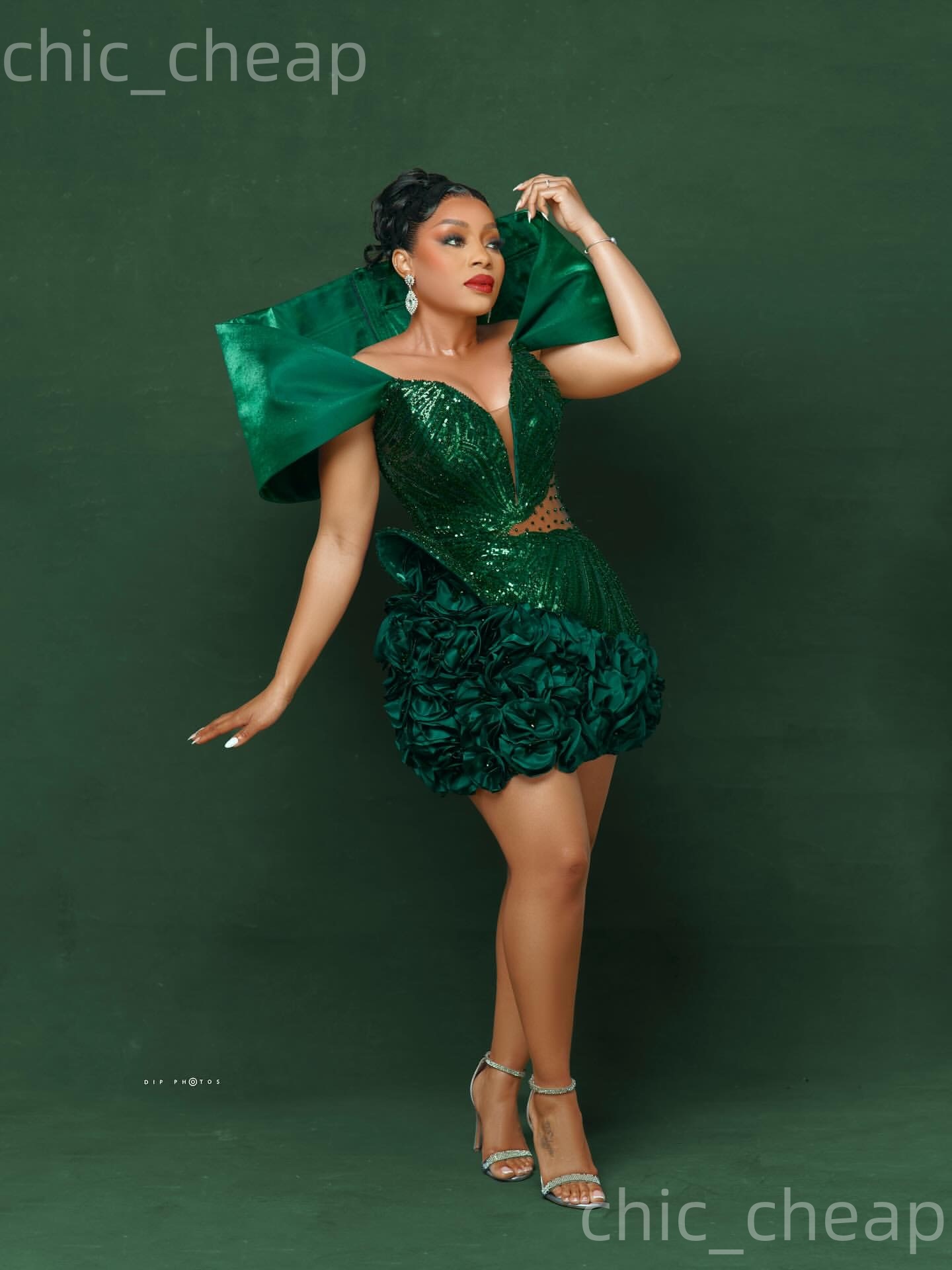 Dark Green Sheath Cocktail Dress Flowers Crystals Sequined Short Mini Graduation Homecoming Dresses For Special Occasions Sweetheart Gowns ZJ055