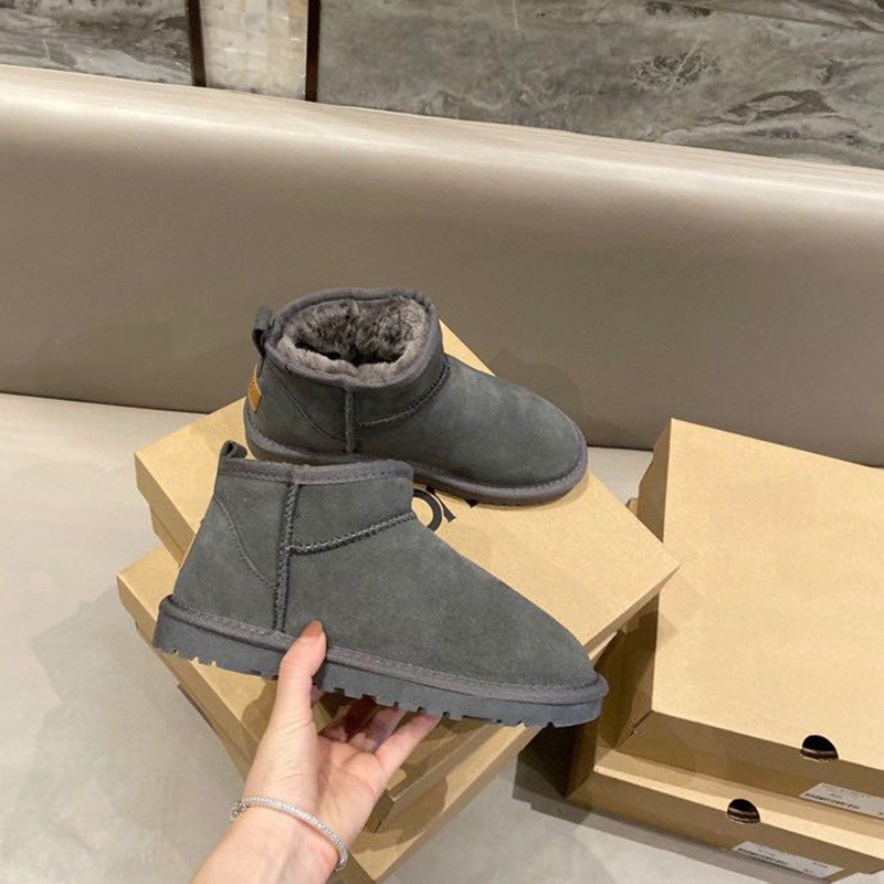 winter 2026 Women's Short Snow Boots Genuine Leather Waterproof Shearling Lined Winter Boots Non-Slip Warm Thermal Ankle Boots 2026s