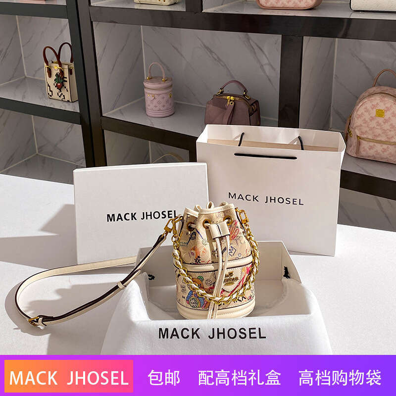 Dropshipping Drawstring Graffiti Bucket Bag 2024 High-end Niche Cylinder Handbag Wholesale