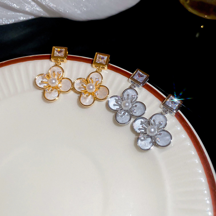 Real Gold Plated Silver Needle Zircon Flower Pearl Stud French Retro Elegant Light Luxury High-end Feel Earrings for Women - view 8
