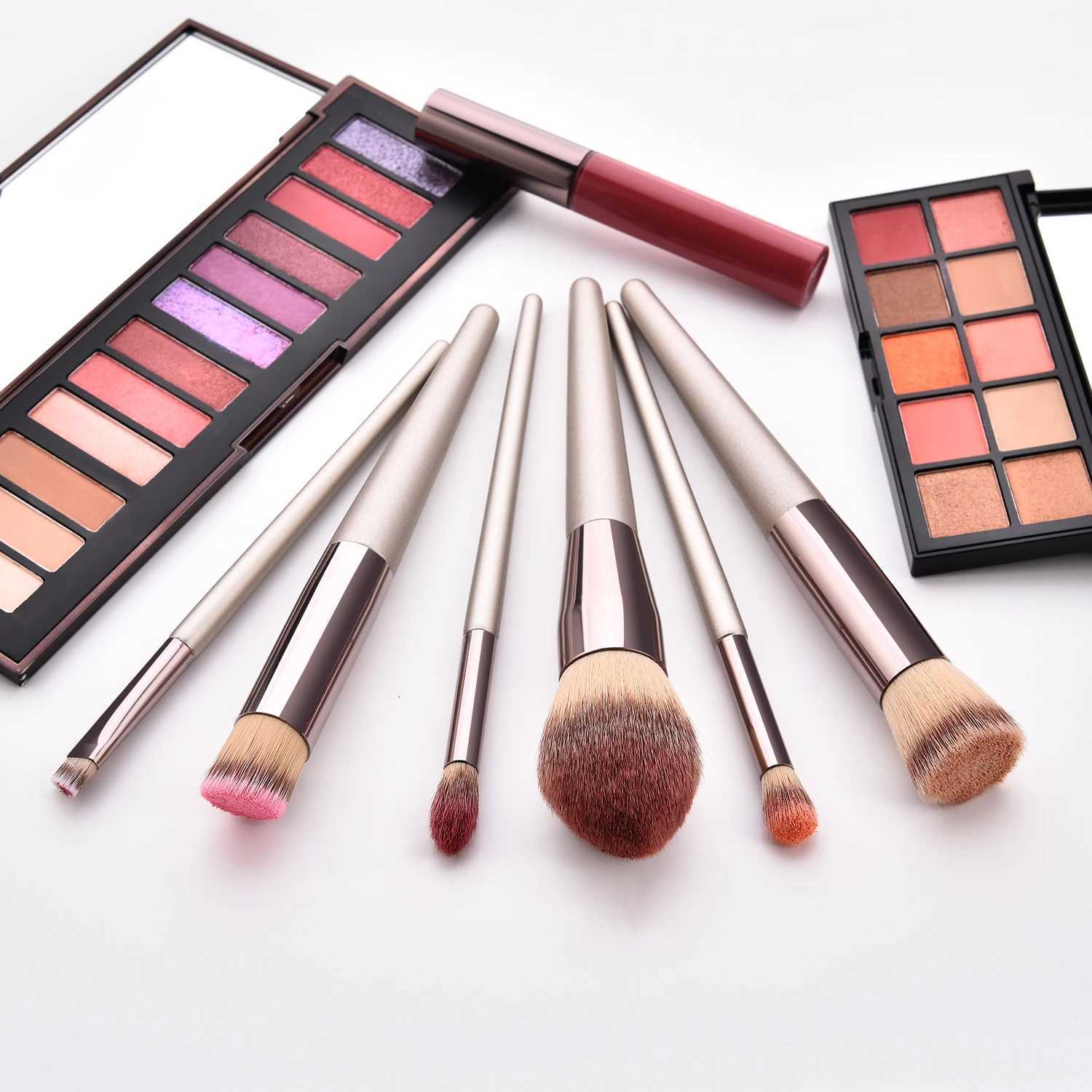 Hot Champagne Makeup Brushes Set for Women Cosmetic Foundation Powder Blush Eyeshadow Kabuki Blending Make Up Brush Beauty ToolsT251205