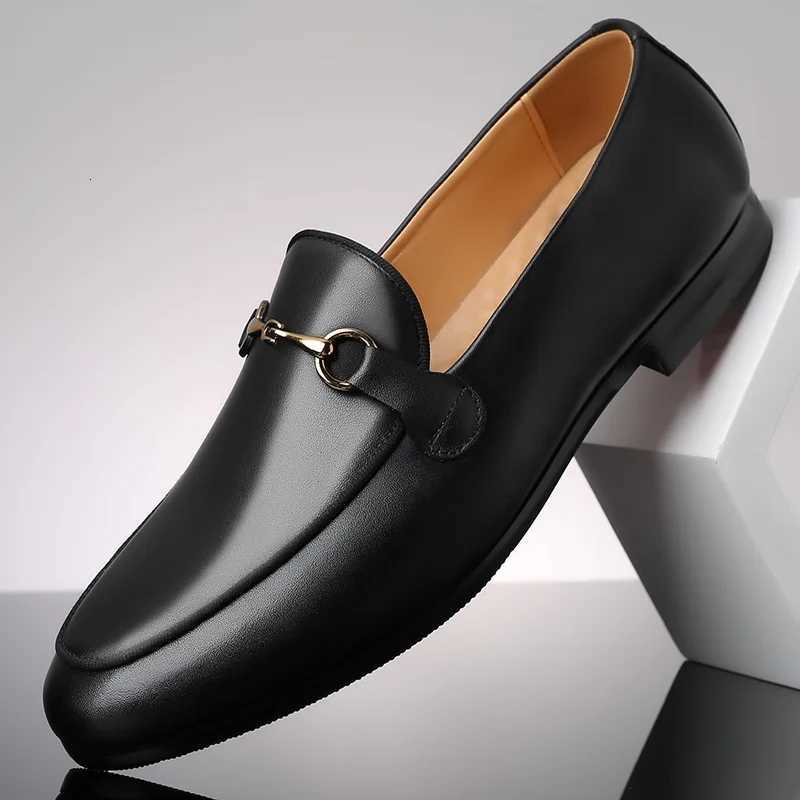 Fashion Mens Casual Shoes Genuine Leather Mens Slip-on Outdoor Loafers Moccasins Men Light Comfortable Driving Flats W251205