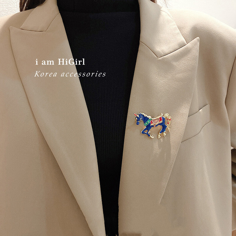 Fashion Niche Design Enamel Horse Brooch Fashionable Temperament Animal Pin Suit Sweater Versatile Accessory