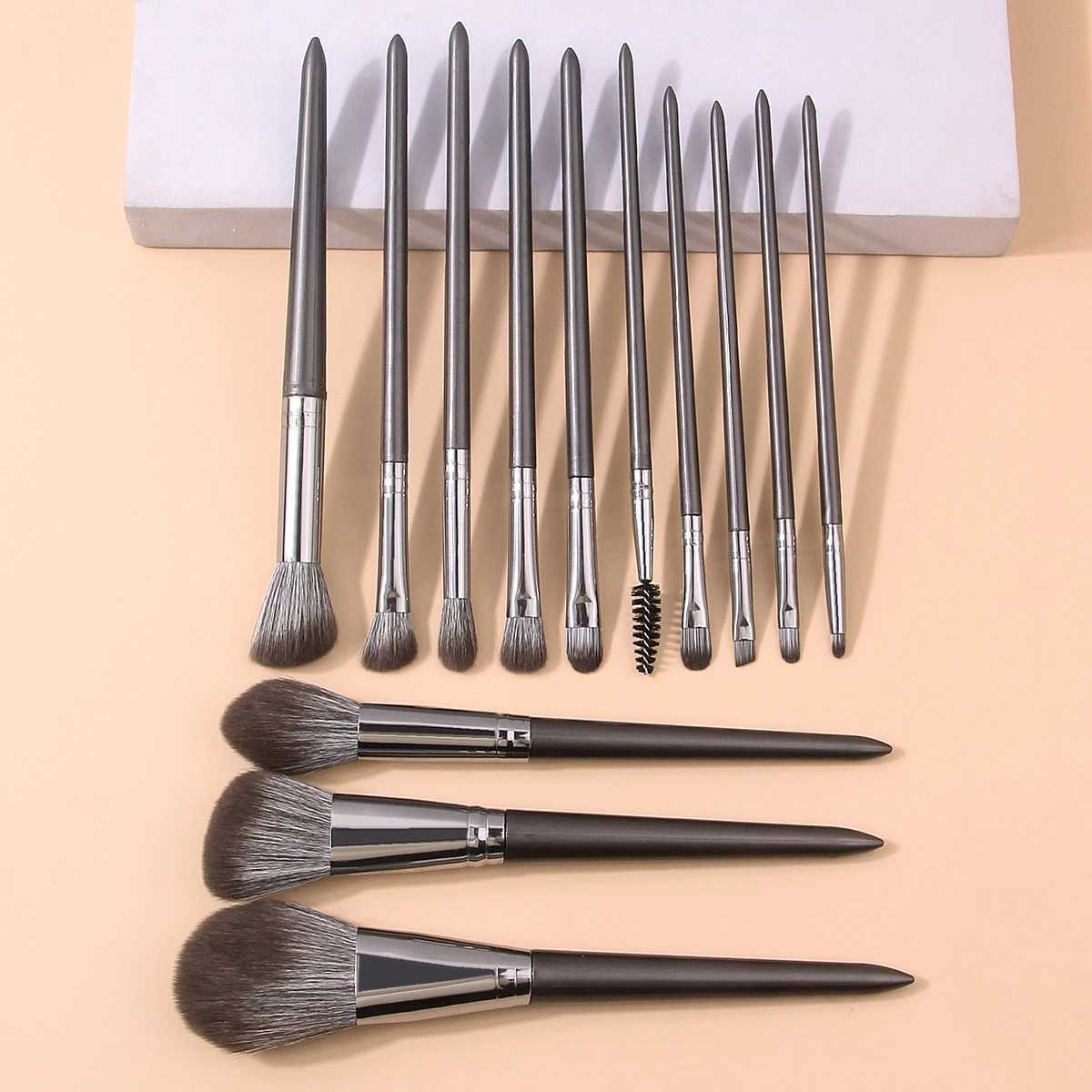 13pcs professional makeup brush set Loose powder blush brush eyeshadow brush eyelash brush lip brush complete makeup toolsT251205