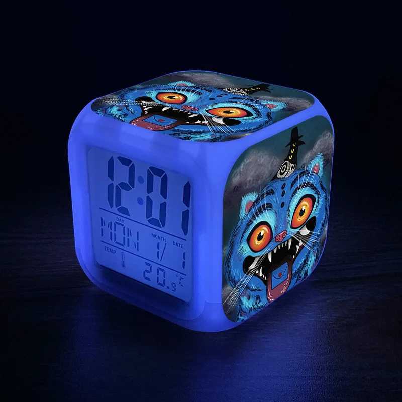 New luxury Cute Hunting Girl Clock Home Childrens Alarm Clock Colorful Digital Bedside Night Light Electronic Light-emitting Clock M251205 - view 5