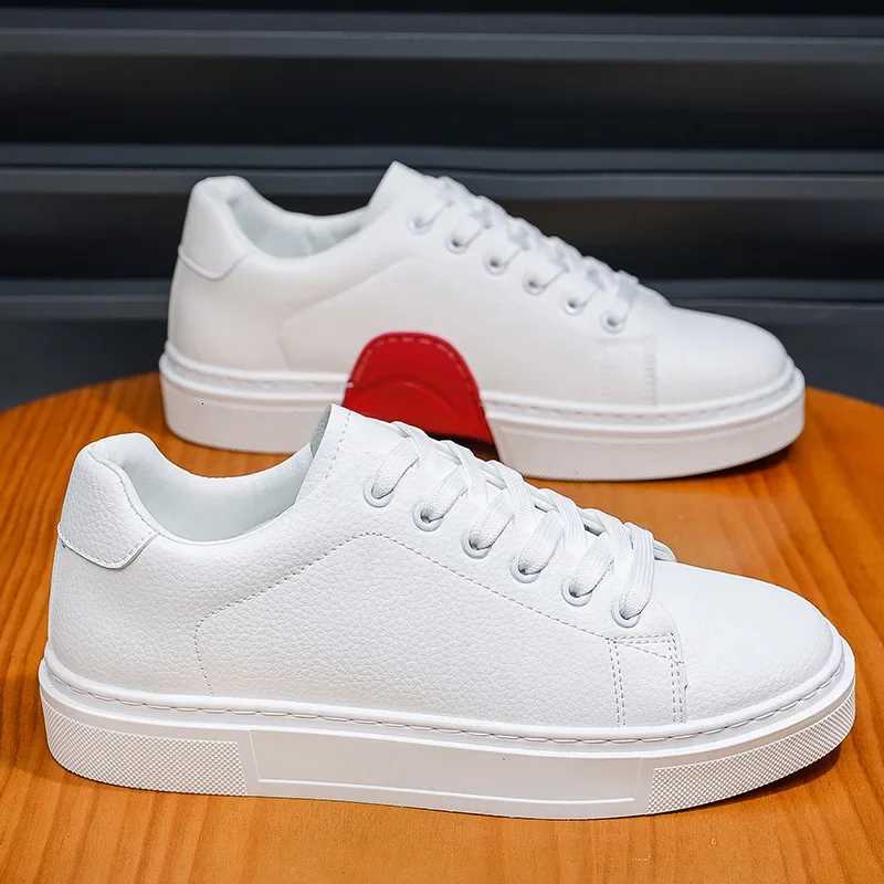 New Fashionable Personalized Mens Casual Board Shoes Versatile Flat White Shoes Mens Flat Shoes W251205