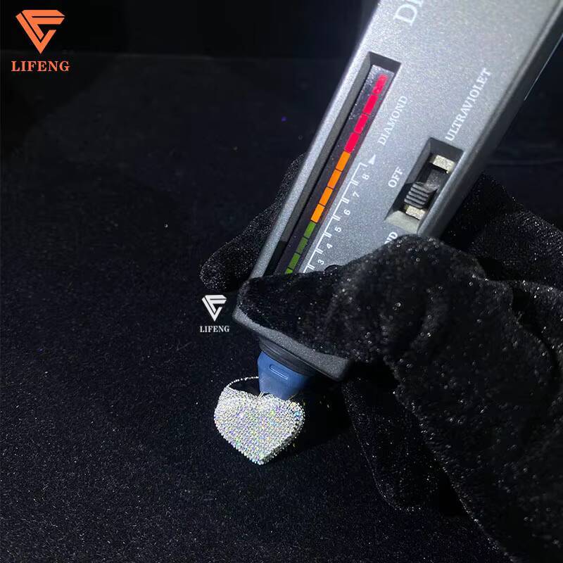 Luxury 18K Iced Out Moissanite Ring 925 Sterling Silver Love Heart Shape Finger Ring Pass Diamond Test for Women Gift